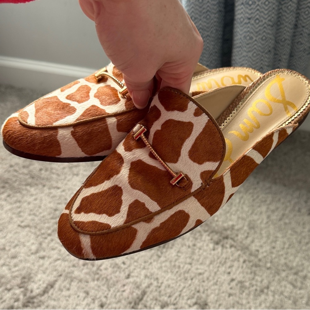 Sam Edelman Giraffe Print Mules - Picture 2 of 4